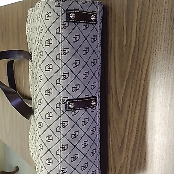 Dooney & Bourke ladies  purse or tote bag - Picture 3 of 7